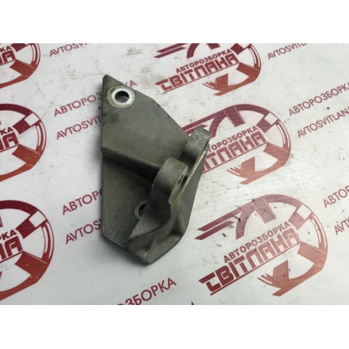 Кронштейн топливного насоса ТНВД Opel Combo 1.7dti 2001-2011 97185243